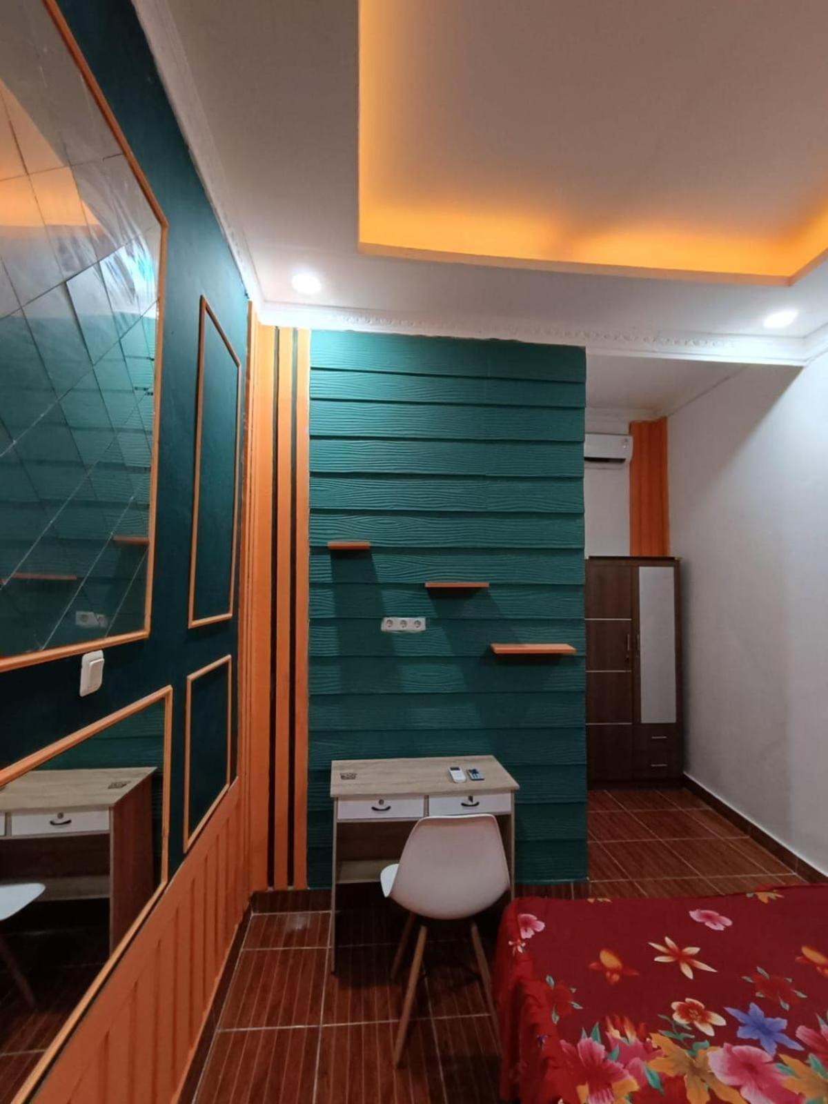 Oyo Life 92977 Neba Kost Aesthetic Otel Peladen Dış mekan fotoğraf